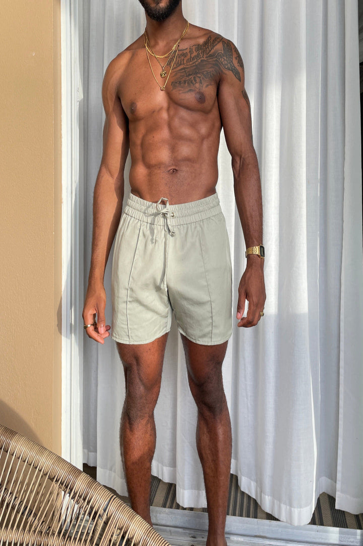 Pin Tuck Short