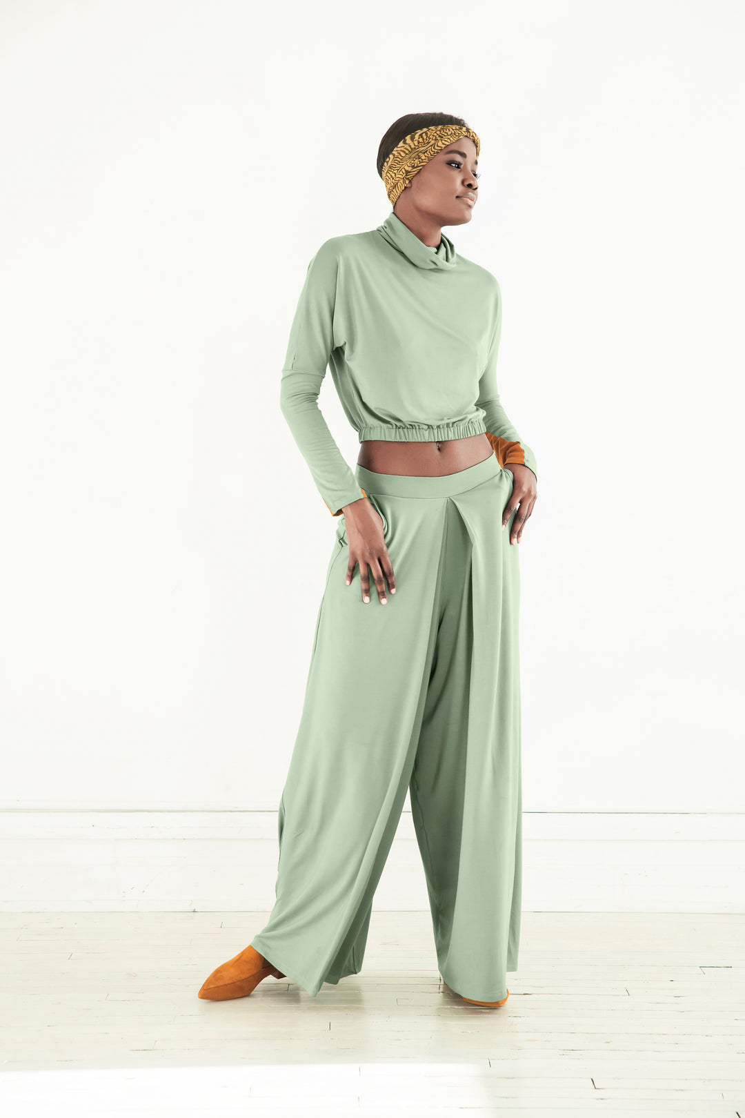 Bamboo Pleated Palazzo Pant